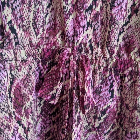 𝅺nwt Bar III Cut Out Back Pink Snake Print Mini Dress L - Picture 11 of 15